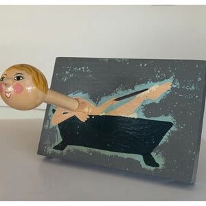 Hand Painted Wood Peg Towel Hanger Rack Head & Neck the Peg, Girl in Bathtub